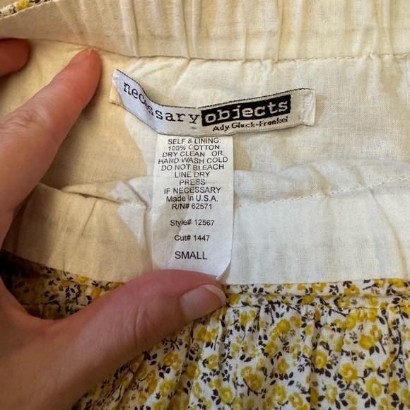 Y2K floral ruffle mini skirt by necessary objects - Picture 2 of 4
